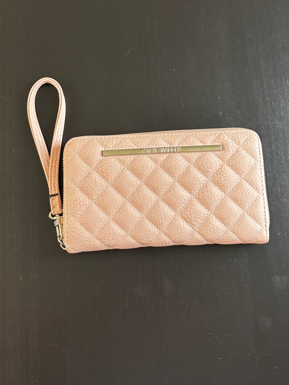 Steve Madden Quilted Leather Wristlet Wallet Light Pink Like New